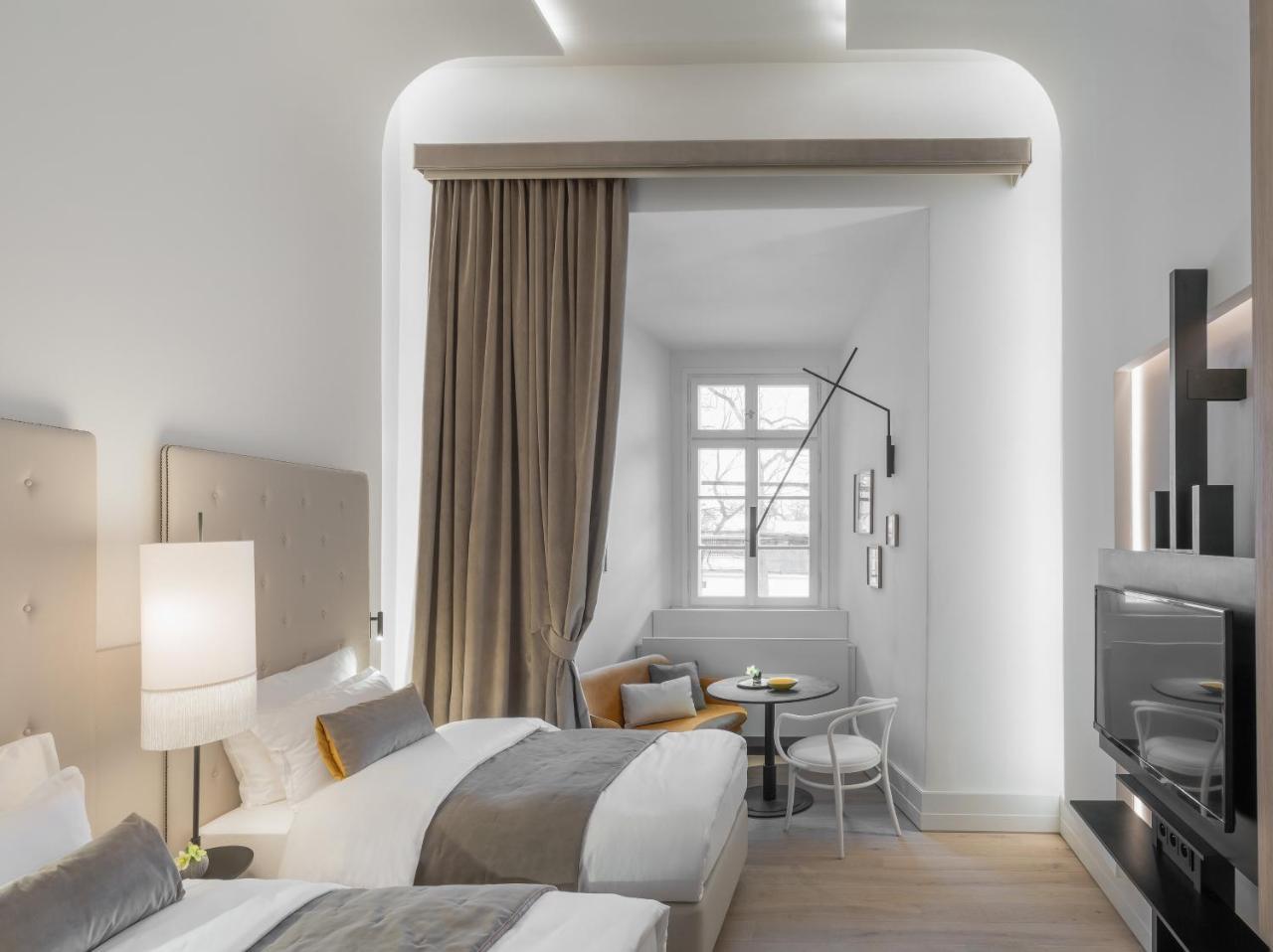 Chateau Clara Futura Dolni Brezany 外观 照片